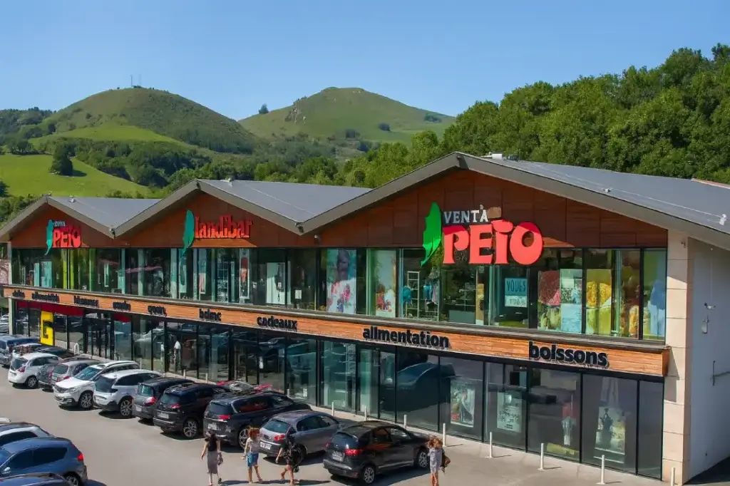En savoir plus sur Ventas au Pays Basque : votre escapade shopping à deux pas de Saint-Pée-sur-Nivelle